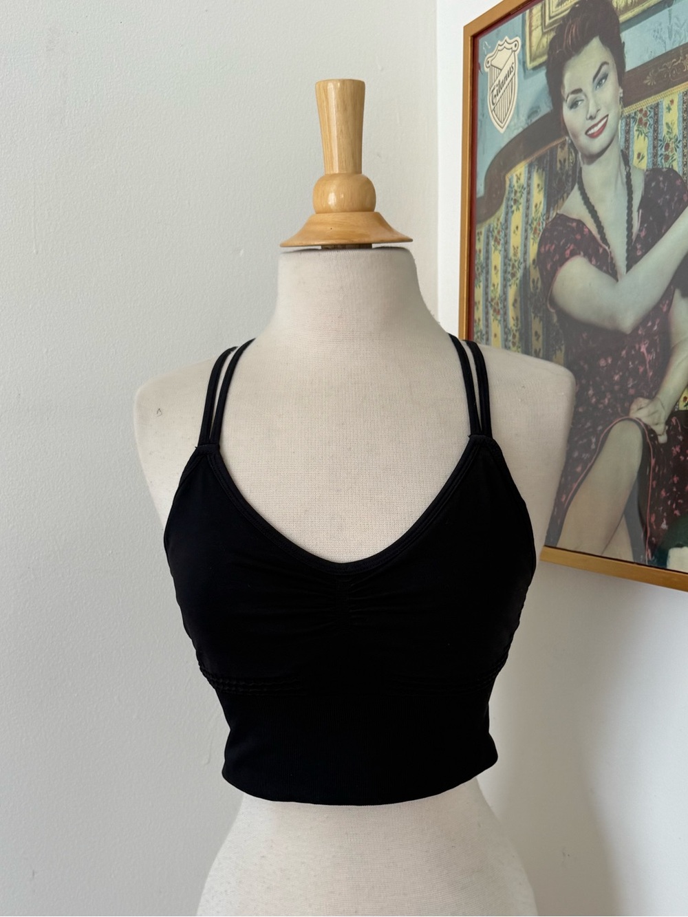 Black sports bra